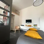 Fashionhouse